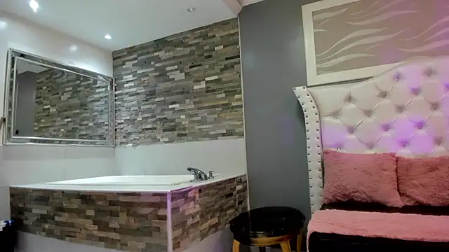 Snapshot of _camila_ortiz chatting on 10-01-25, 07:31  camila ortiz online show from 10-01-25, 07:31