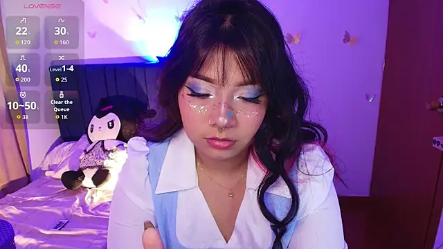 Snapshot of annie-russel chatting on 01-11-26, 01:43 annie-russel online show from 01-11-26, 01:43