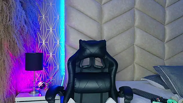 samiradoll online show from 11-18-25, 03:12