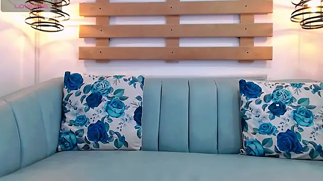 ArianaSantana online show from 10-04-25, 12:47