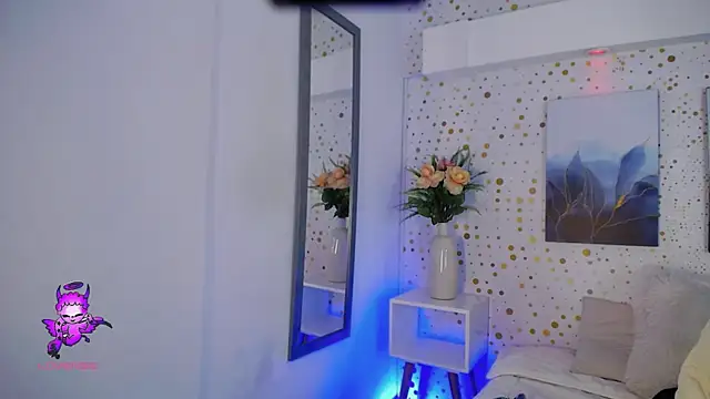 ArianaSantana online show from 11-08-25, 12:27