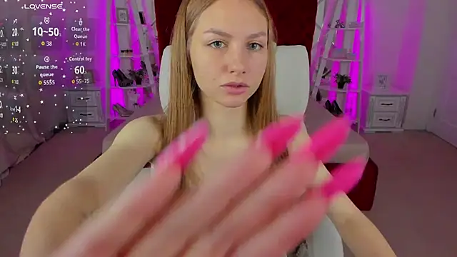 Snapshot of MilaAddams chatting on 08-07-26, 05:31 MilaAddams online show from 08-07-26, 05:31