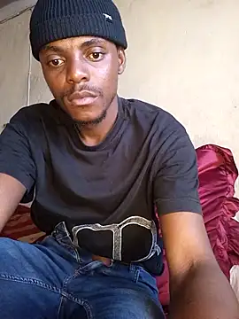 Snapshot of Hluga_25 chatting on 09-19-25, 11:00 Hluga 25 online show from 09-19-25, 11:00