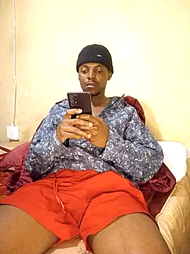 Snapshot of Hluga_25 chatting on 09-20-25, 03:18 Hluga 25 online show from 09-20-25, 03:18