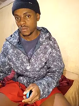 Snapshot of Hluga_25 chatting on 09-25-25, 03:21 Hluga 25 online show from 09-25-25, 03:21