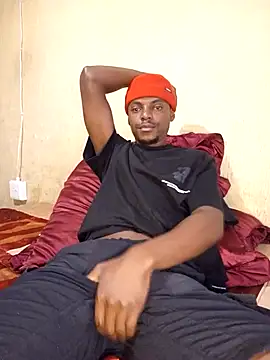 Snapshot of Hluga_25 chatting on 09-28-25, 04:51 Hluga 25 online show from 09-28-25, 04:51