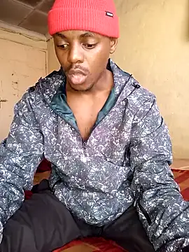 Snapshot of Hluga_25 chatting on 10-31-25, 07:31 Hluga 25 online show from 10-31-25, 07:31