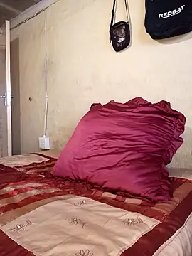 Snapshot of Hluga_25 chatting on 11-05-25, 04:23 Hluga 25 online show from 11-05-25, 04:23