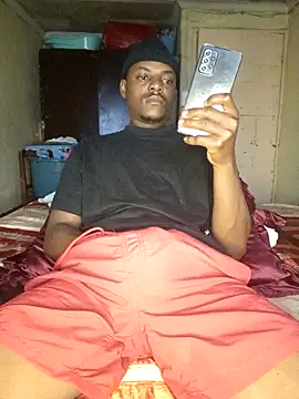 Snapshot of Hluga_25 chatting on 12-04-25, 04:00 Hluga 25 online show from 12-04-25, 04:00