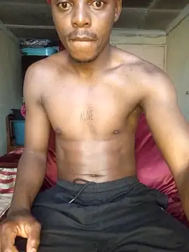 Snapshot of Hluga_25 chatting on 12-17-25, 03:56 Hluga 25 online show from 12-17-25, 03:56