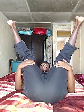 Snapshot of Hluga_25 chatting on 01-14-26, 04:51 Hluga 25 online show from 01-14-26, 04:51