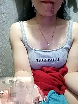 LucyyLy online show from 01-14-26, 12:33