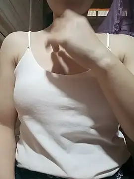 Snapshot of LucyyLy chatting on 06-24-26, 12:42 LucyyLy online show from 06-24-26, 12:42