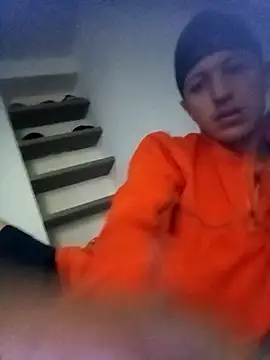 Snapshot of DebutingPathway chatting on 01-08-26, 10:06 DebutingPathway online show from 01-08-26, 10:06