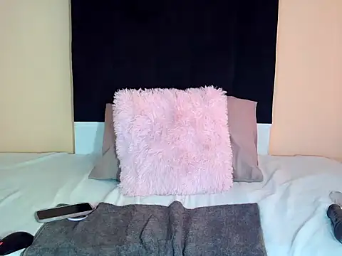 Snapshot of freakynyashXxXx chatting on 03-27-26, 04:40 freakynyashXxXx online show from 03-27-26, 04:40