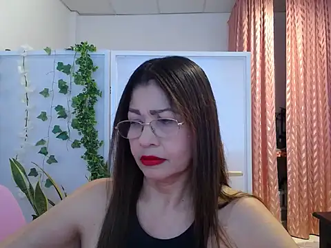 Manuela lara  online show from 09-26-25, 02:43