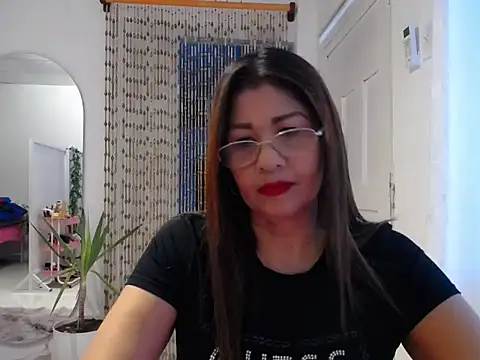 Manuela lara  online show from 10-03-25, 01:41