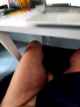 Snapshot of hpp66 chatting on 02-19-26, 04:14 hpp66 online show from 02-19-26, 04:14