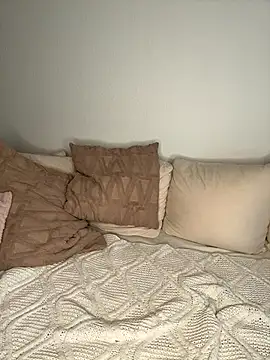 Nola Luxx-offiziell online show from 10-21-25, 10:27