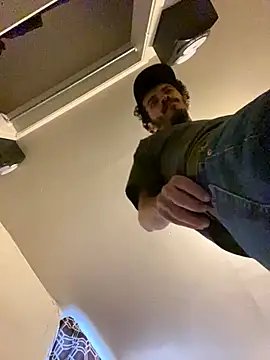 Pedro98801 online show from 10-17-25, 05:15