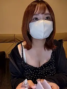 Snapshot of --MIYUKI chatting on 10-10-25, 10:58 --MIYUKI online show from 10-10-25, 10:58