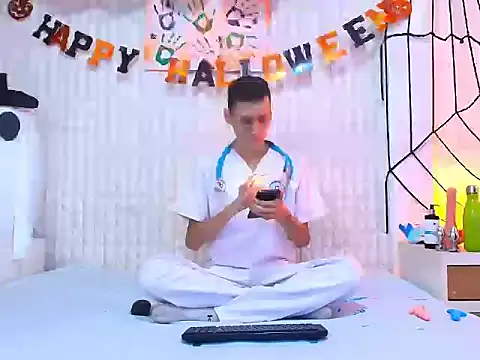 LuigiMarchetti online show from 10-30-25, 07:47