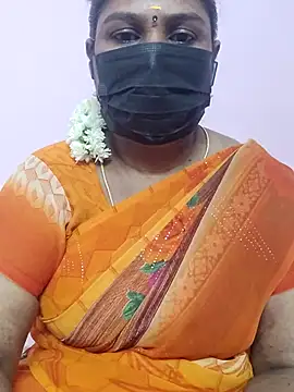 Snapshot of Tamil_Azhaghi25 chatting on 09-10-25, 04:18 Tamil Azhaghi25 online show from 09-10-25, 04:18