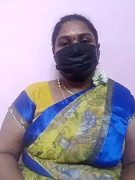 Snapshot of Tamil_Azhaghi25 chatting on 09-20-25, 04:08 Tamil Azhaghi25 online show from 09-20-25, 04:08