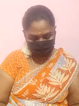 Snapshot of Tamil_Azhaghi25 chatting on 09-23-25, 04:43 Tamil Azhaghi25 online show from 09-23-25, 04:43