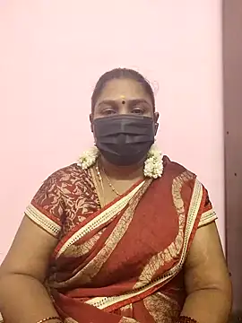 Snapshot of Tamil_Azhaghi25 chatting on 10-06-25, 04:37 Tamil Azhaghi25 online show from 10-06-25, 04:37