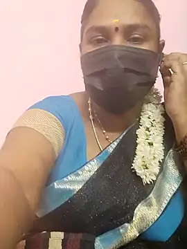 Snapshot of Tamil_Azhaghi25 chatting on 10-09-25, 05:33 Tamil Azhaghi25 online show from 10-09-25, 05:33