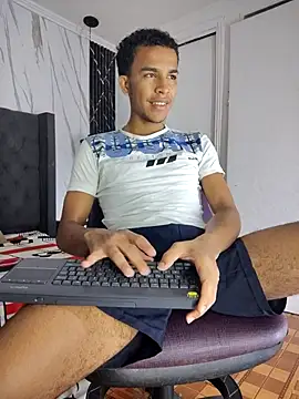 aston xvera online show from 09-26-25, 03:21