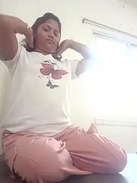 Snapshot of Pussi99 chatting on 11-04-25, 09:19 Pussi99 online show from 11-04-25, 09:19