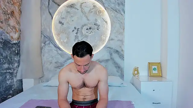 Snapshot of TyagoRoberts chatting on 11-03-25, 01:01 TyagoRoberts online show from 11-03-25, 01:01