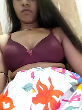 Snapshot of kiara78791 chatting on 10-19-25, 08:53 kiara78791 online show from 10-19-25, 08:53