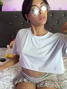 Im Lyan online show from 10-09-25, 05:11