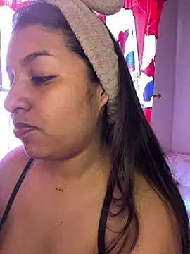  Chloe Smith online show from 04-28-26, 04:12