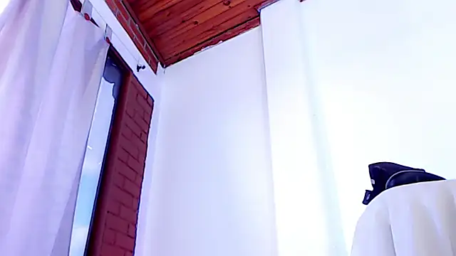 Snapshot of aura-monet chatting on 10-16-25, 09:49 aura-monet online show from 10-16-25, 09:49