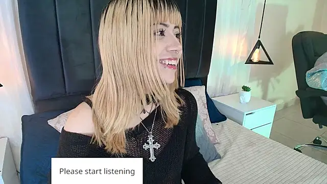 Snapshot of IvyBelle_ chatting on 10-09-25, 11:41 IvyBelle online show from 10-09-25, 11:41