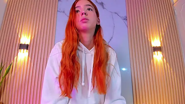 Snapshot of Alana_333 chatting on 11-10-25, 12:26 Alana 333 online show from 11-10-25, 12:26