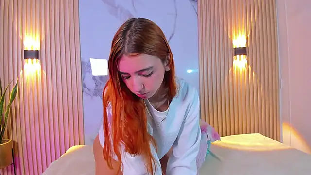 Snapshot of Alana_333 chatting on 11-17-25, 11:27 Alana 333 online show from 11-17-25, 11:27