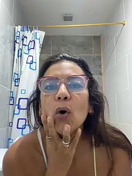 YadiraOrozco online show from 01-10-26, 01:24