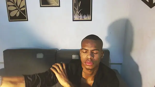 criss zuri online show from 09-24-25, 11:46