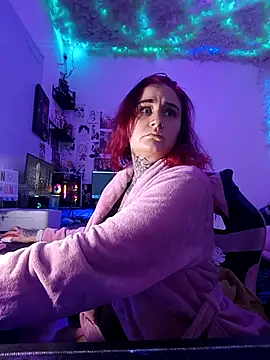 Snapshot of blazed_vixen chatting on 02-11-26, 12:37 blazed vixen online show from 02-11-26, 12:37