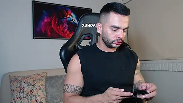 Bruno De Lucaa  online show from 09-14-25, 02:22