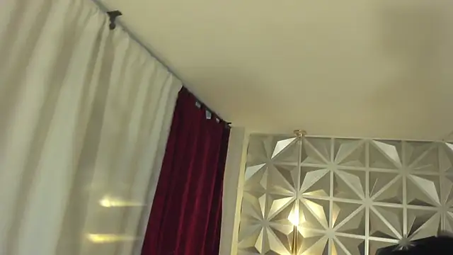 zoerouse  online show from 11-22-25, 07:57