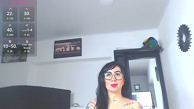 Vicky hotmilf online show from 05-15-26, 11:17