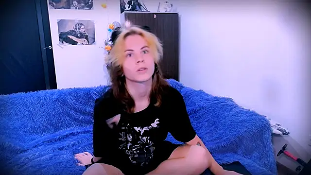 Snapshot of SparkyFerret chatting on 09-28-25, 03:34 SparkyFerret online show from 09-28-25, 03:34