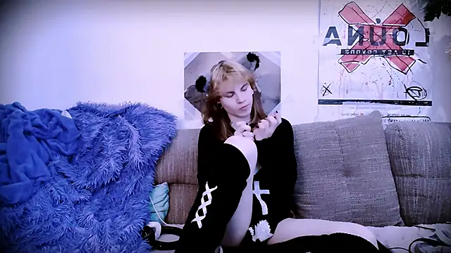 Snapshot of SparkyFerret chatting on 10-24-25, 08:16 SparkyFerret online show from 10-24-25, 08:16