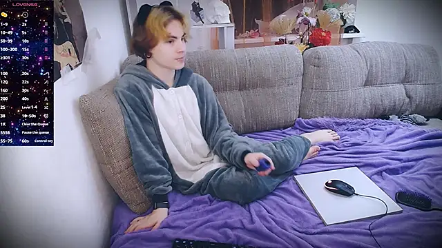 Snapshot of SparkyFerret chatting on 11-22-25, 01:15 SparkyFerret online show from 11-22-25, 01:15